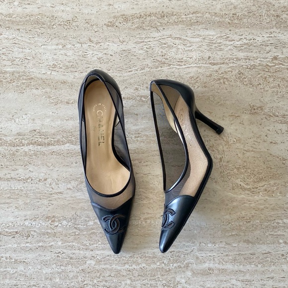 Vintage Chanel CC Mesh Pumps - Picture 1 of 10